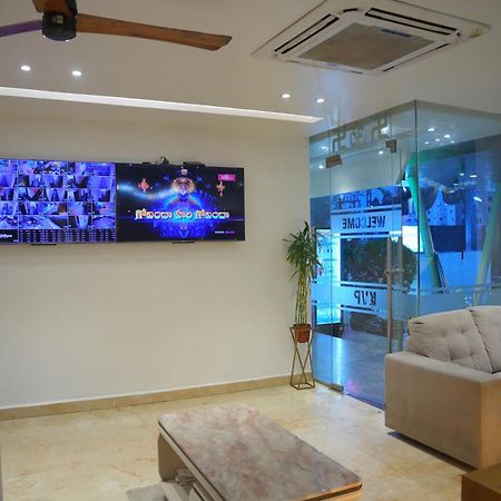 Kvp Golden Inn تيروباتي المظهر الخارجي الصورة